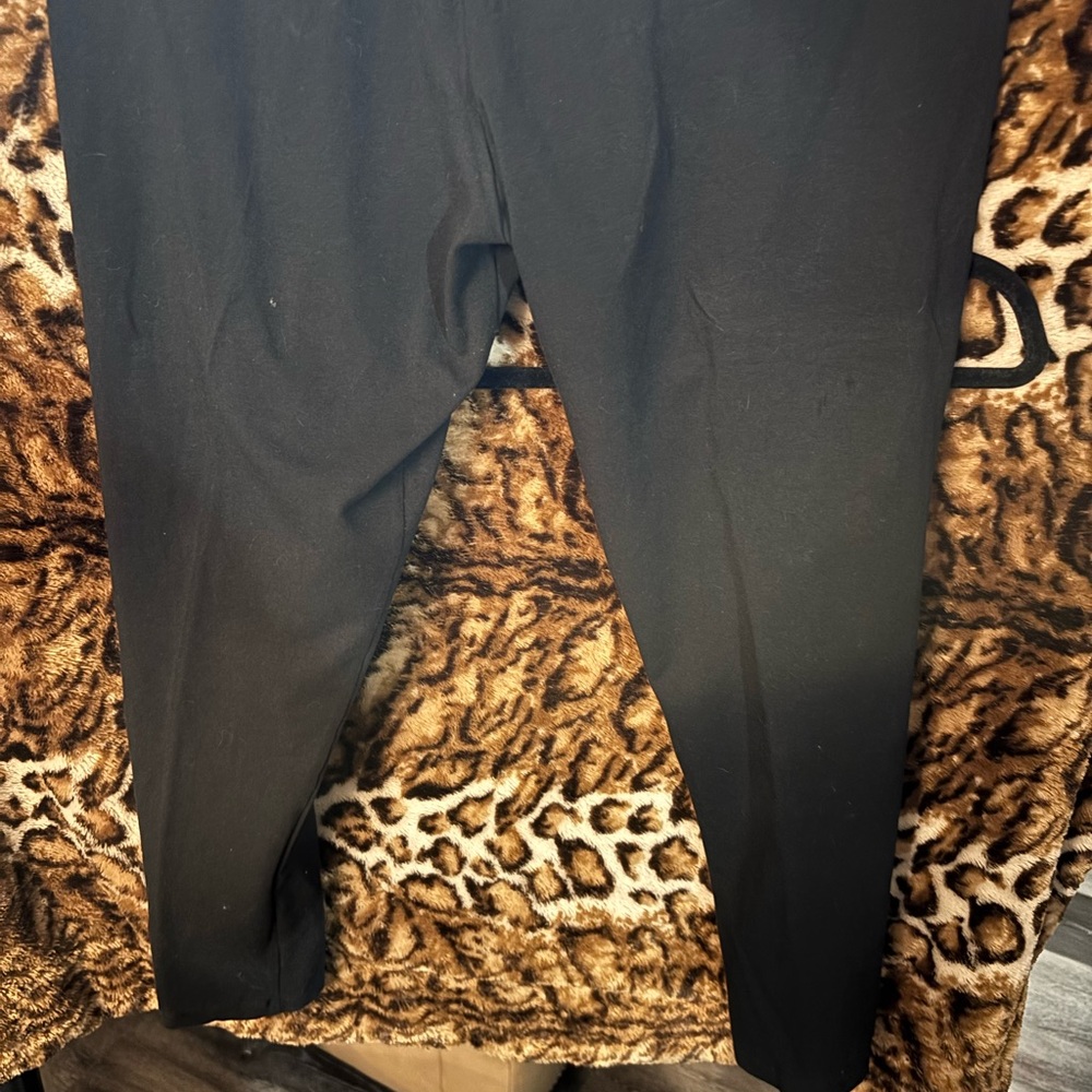 PINK Victoria's Secret Black Leggings with Silver Accents yoga - Picture 3 of 7